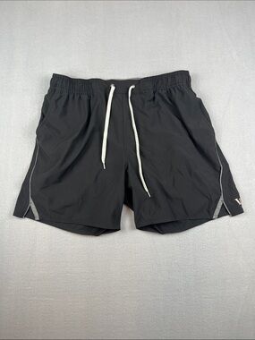 Vuori Trail Shorts 2.0 in Black/grey 
Size: medium